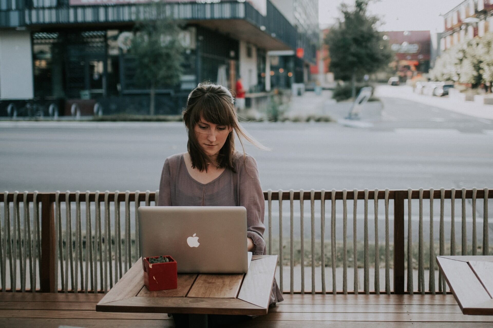 Finding The Balance Of Mom-Life And Work-Life With Lindsay Maloney